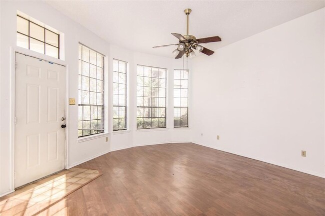 Building Photo - 8888 Benning Dr
