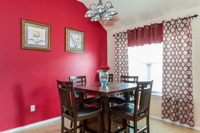 Building Photo - 1261 Rainbow Parke Dr