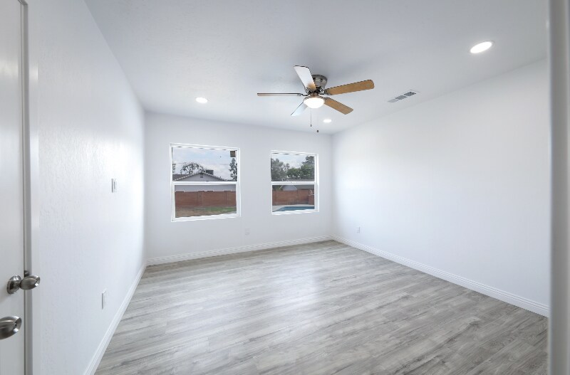 Building Photo - 501 Magnolia Ave