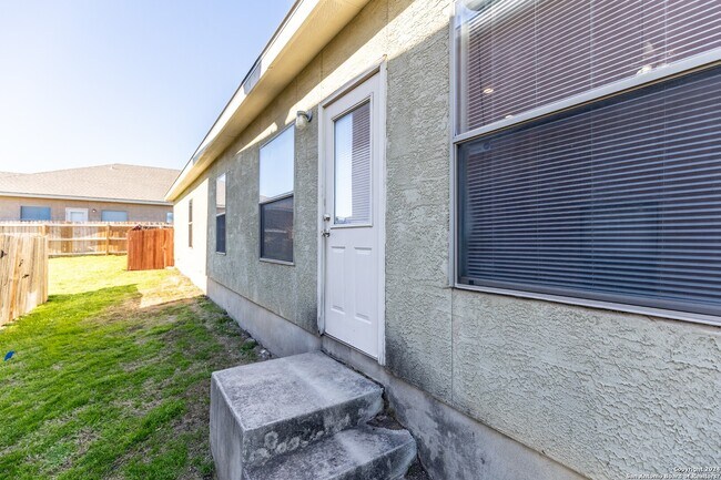 Building Photo - 7226 Golf Way