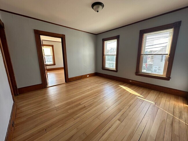 Building Photo - 449 Kelley St
