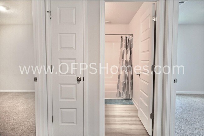 Building Photo - 429 Scarborough St