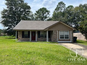 Building Photo - FALL MOVE-IN SPECIAL: $500 OFF 1st MONTH'S...