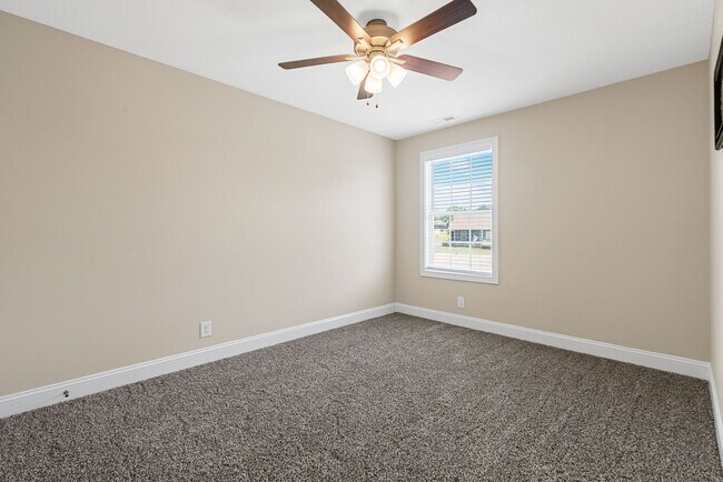 Building Photo - 2961 Lancelot Ln