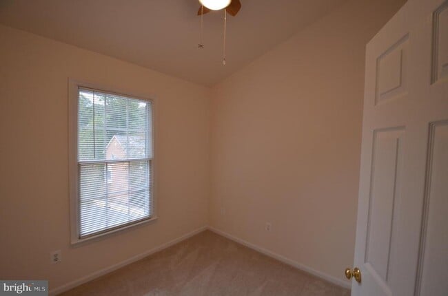 Building Photo - 6515 Hubbardton Way