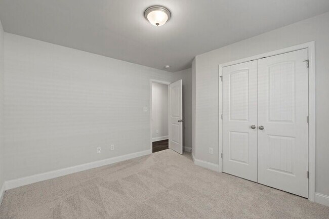 Building Photo - 9102 Eagle Trce Dr SE