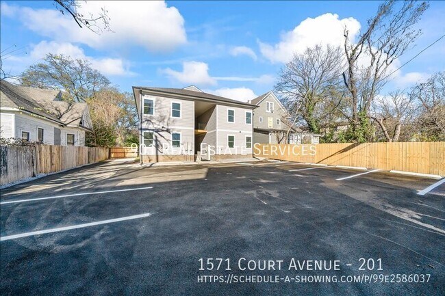 Building Photo - 1571 Court Ave