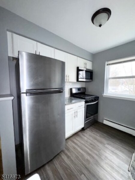 Building Photo - 117 W 3rd Ave