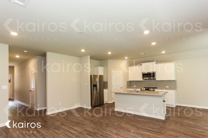 Building Photo - 30962 Clearview Ct