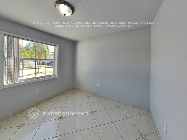 Building Photo - 18342 SW 135th Ave