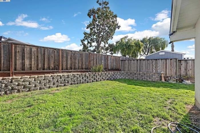 Building Photo - 24808 Mango St