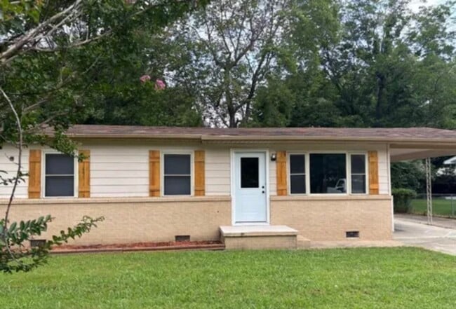 Primary Photo - 307 N 12th Ave