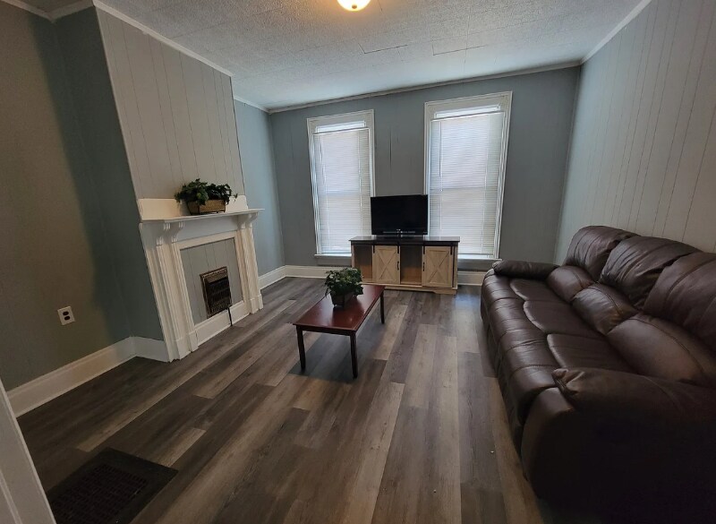 Building Photo - 35 Burlington Ave