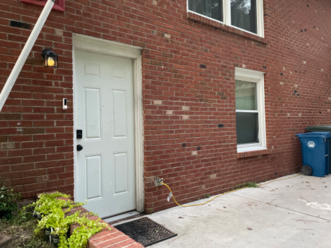Building Photo - 146 Lofton Dr