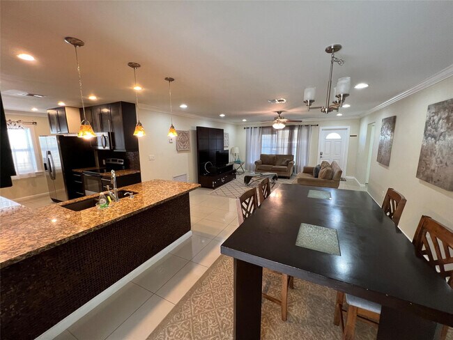 Building Photo - 9302 Pl