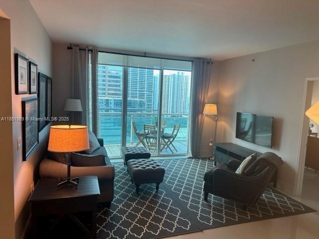 Building Photo - 950 Brickell Bay Dr