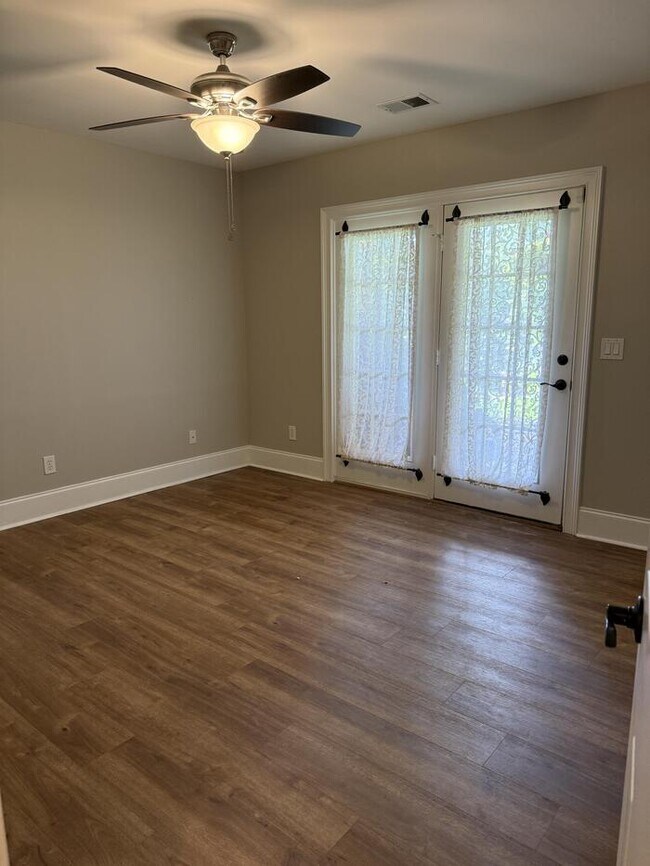 Building Photo - Lake Front Luxury in Chapin!