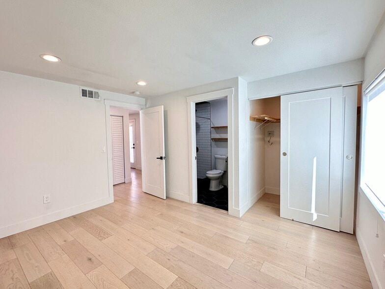 Building Photo - 4336 Toland Way