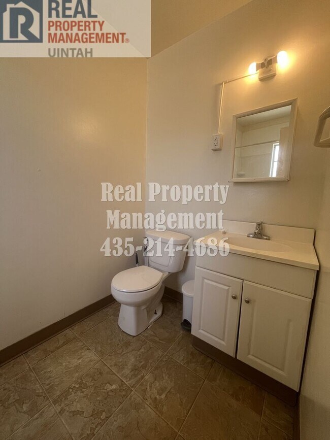Building Photo - 238 S 300 W