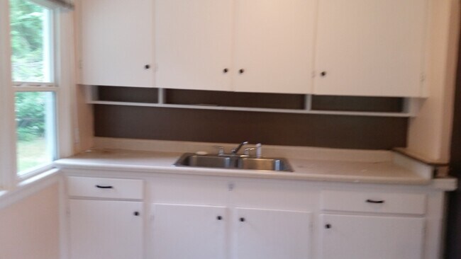 Building Photo - Charming 3-Bedroom Cottage Near Downtown Gig Harbor