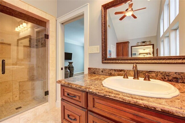 Building Photo - 607 Barkers Cove