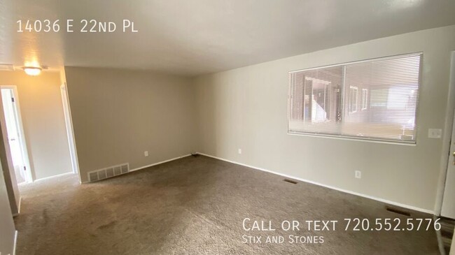 Building Photo - Newly Renovated 3-Bed, 1.5-Bath in Aurora,...