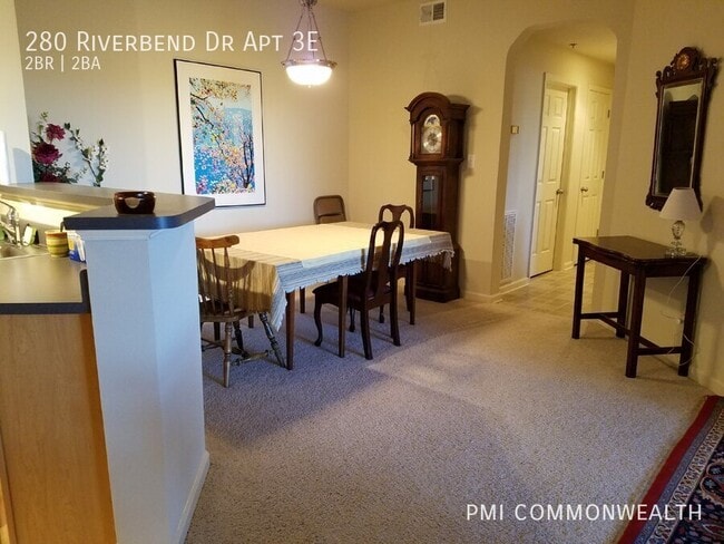 Building Photo - 280 Riverbend Dr