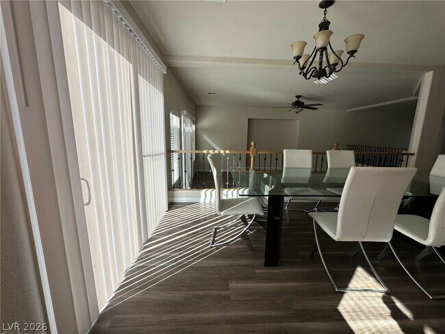 Building Photo - 10679 Timber Stand St