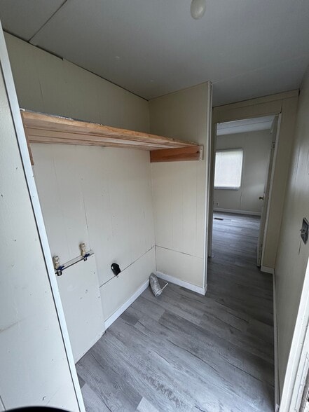 Building Photo - 118 Kirchner St