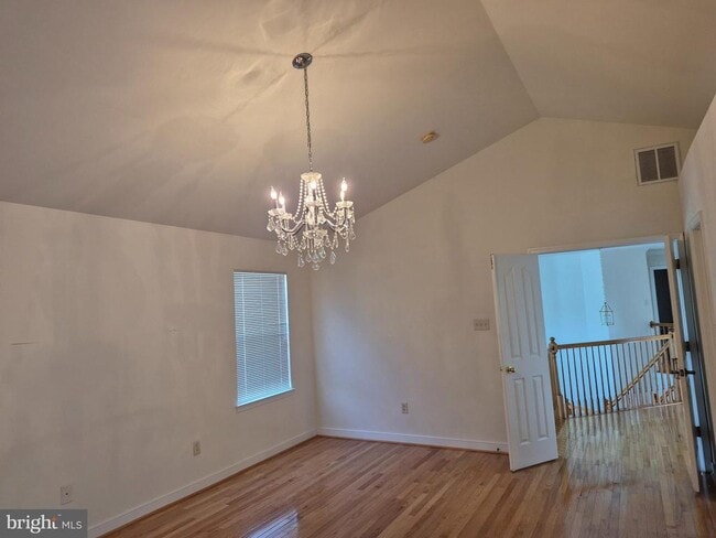 Building Photo - 11701 Fair Oaks Way