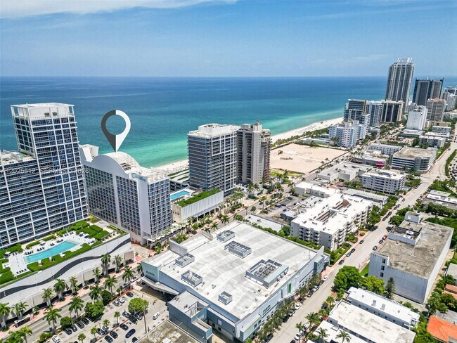 Building Photo - 6801 Collins Ave