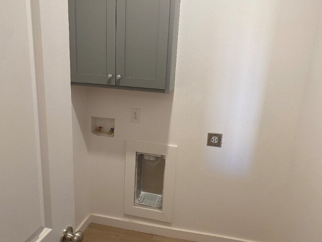 Building Photo - 5537 Itasca St