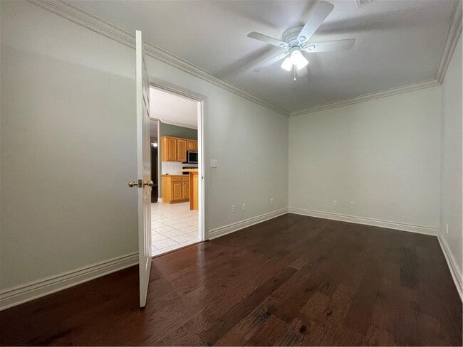 Building Photo - 2770 N Ashbrook Dr
