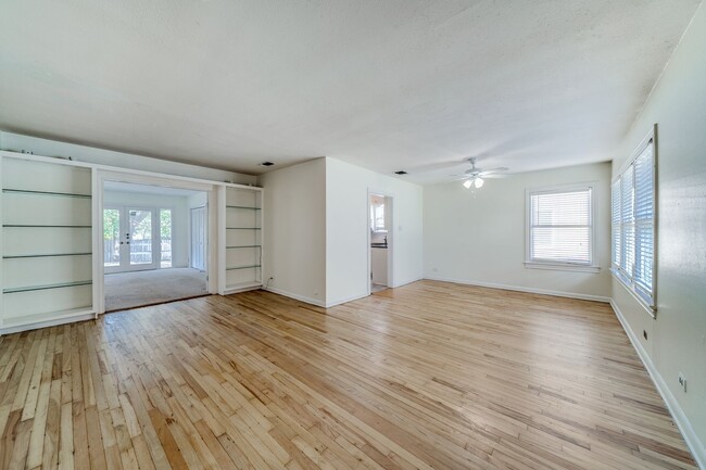 Building Photo - TERRELL HEIGHTS COTTAGE