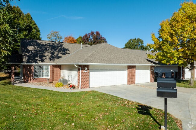 Building Photo - Orchard Village