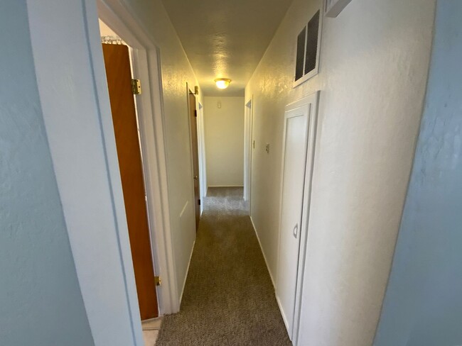 Building Photo - 3 Bedroom Single Story Home Available Near Eubank Blvd NE & Indian School Rd NE!