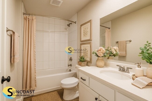 Building Photo - 6040 W Oak Park Blvd