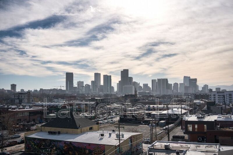 Building Photo - 3198 Blake St