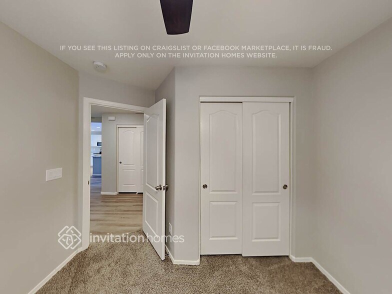 Building Photo - 1766 W Desert Hills Dr