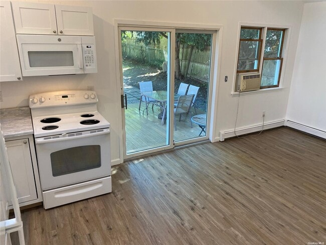 Building Photo - 26 Dryad Rd