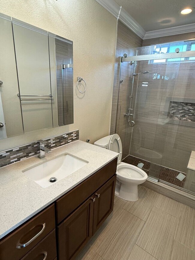 Building Photo - 32625 Lake Mead Dr