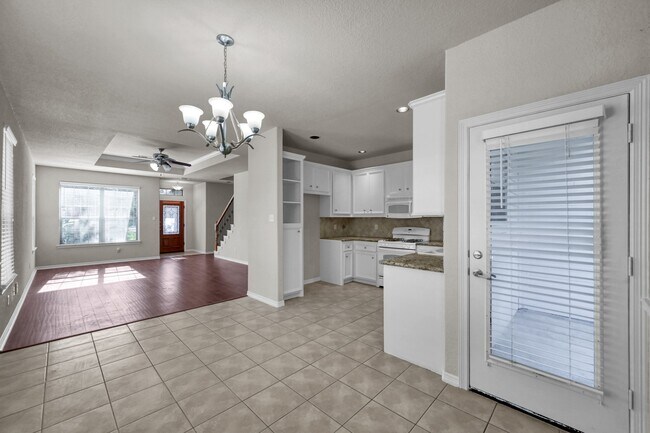 Building Photo - 130 April Cove