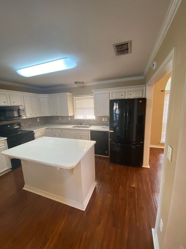 Building Photo - 3206 Hanover Ct