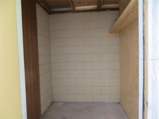 Building Photo - 2750 E Bay Dr