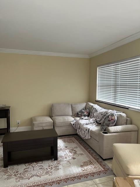 Building Photo - 740 Monaco P