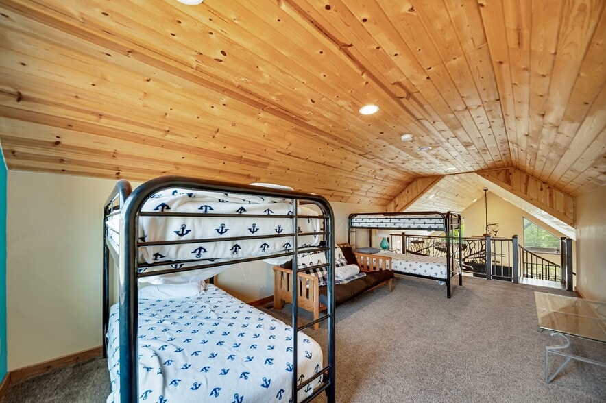 Building Photo - 13391 Sunny Slope Rd