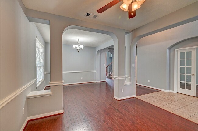 Building Photo - 2409 Shorebrook Dr