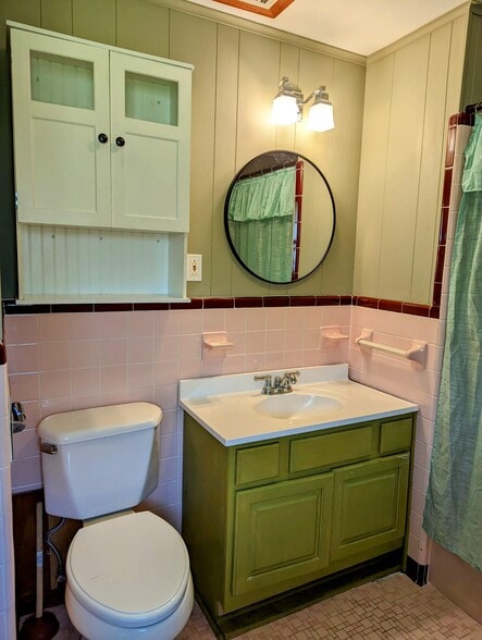 Building Photo - 917 Fremaux Ave