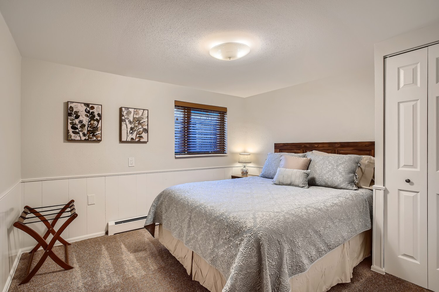 Second room can be used as guest bedroom or home office. - 3061 Oak St