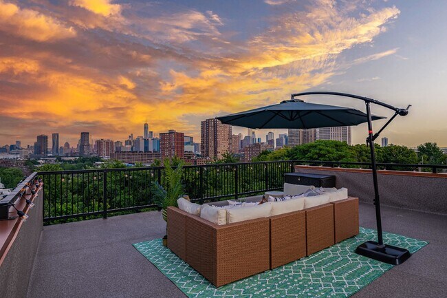 Building Photo - 260 Palisade Ave